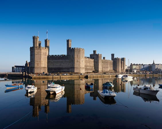 Caernarfon Castle.jpg